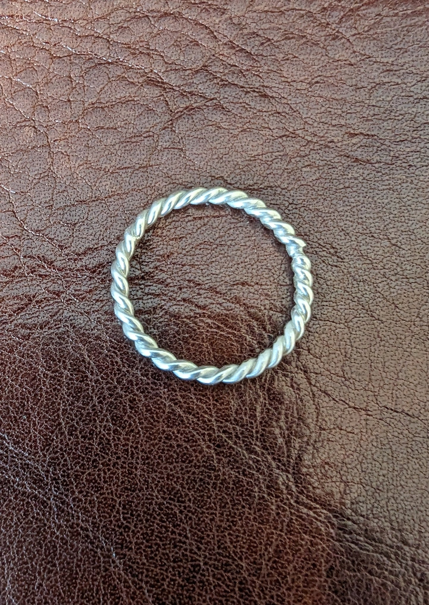 Little Twirl Ring
