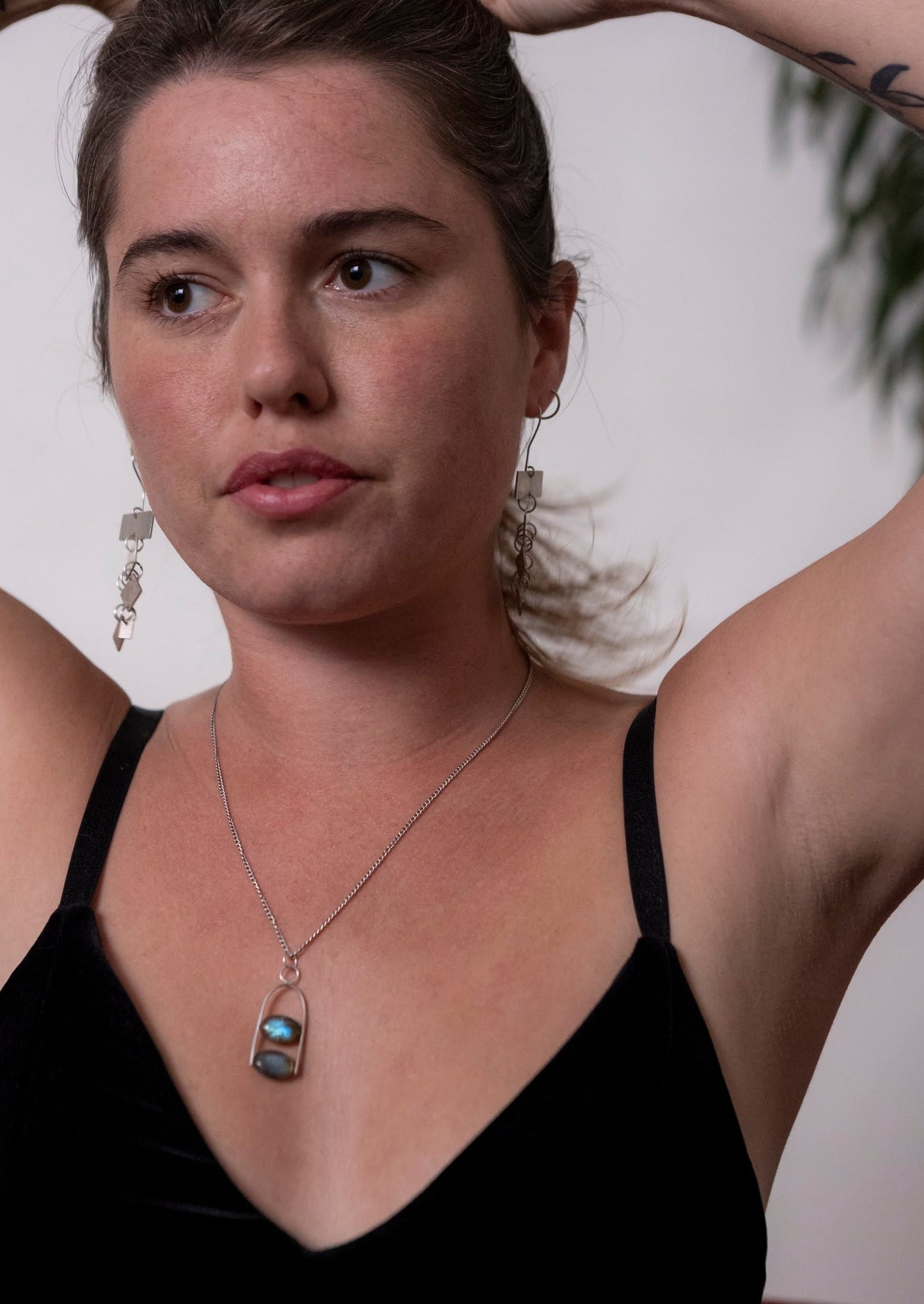Arora Pendant and chain